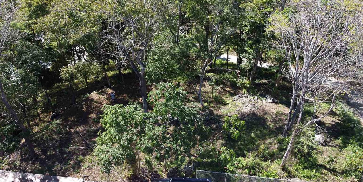 Ocean View Haven Lot in the Center of Santa Teresa — photo