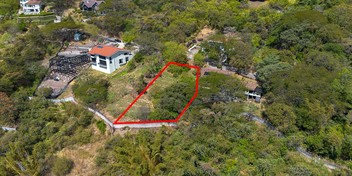 Echo Lot in Villa Real
