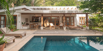 North Santa Teresa Contemporary Surfside Home