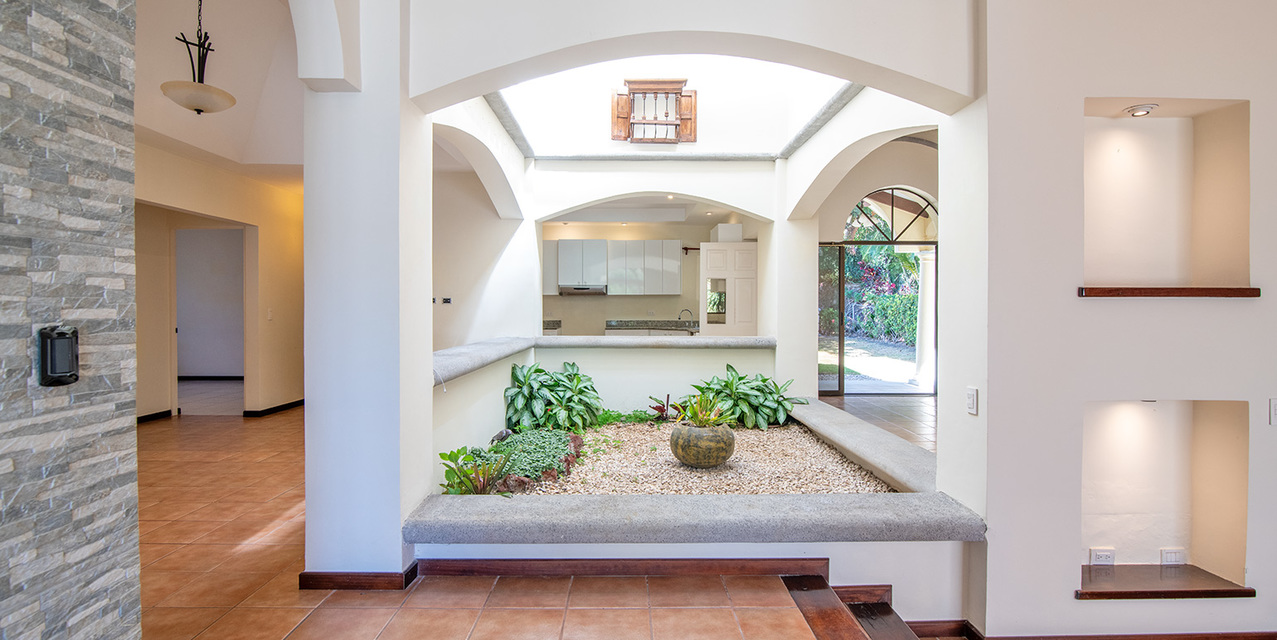 Dreamy Single Level Home — photo
