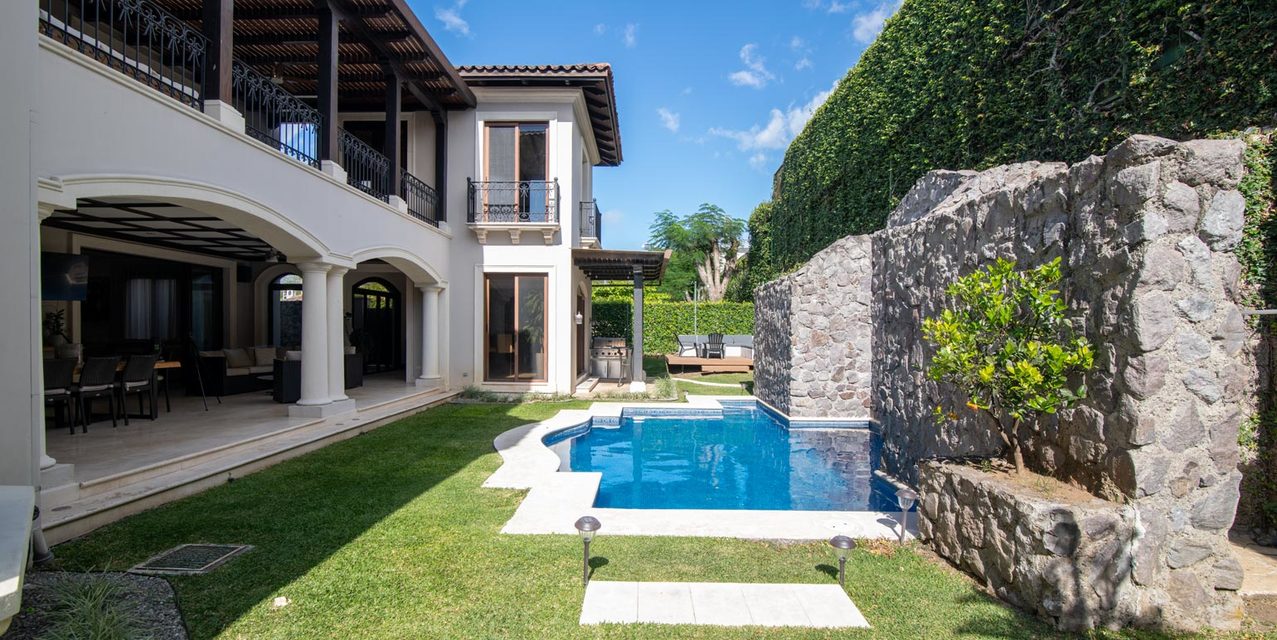 Timeless Mediterranean Residence in Lindora — photo
