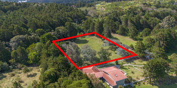 Amazing Mountain Lot @ Heredia