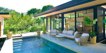 Modern Tropical Retreat in Santa Teresa