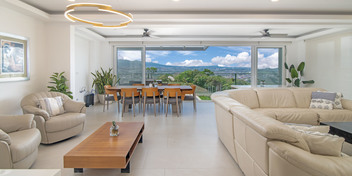 Lomas Contemporary Living Guachipelín