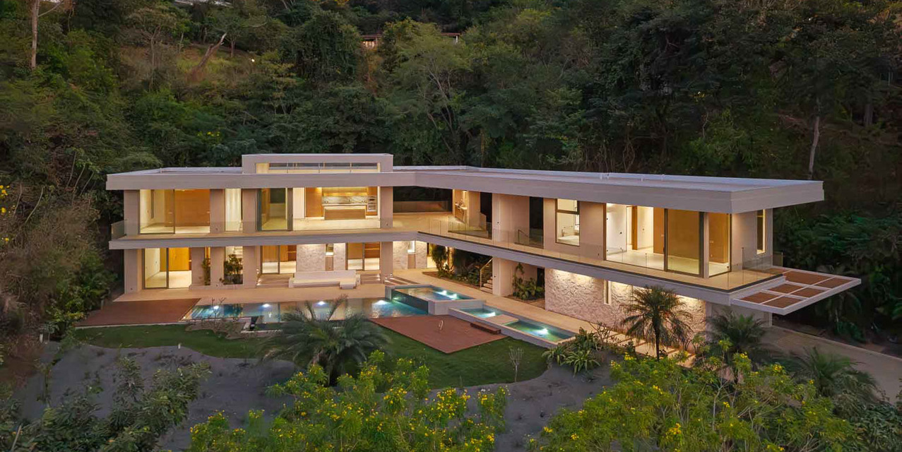 Refined Tropical Living with Panoramic Ocean Views in Tamarindo — photo