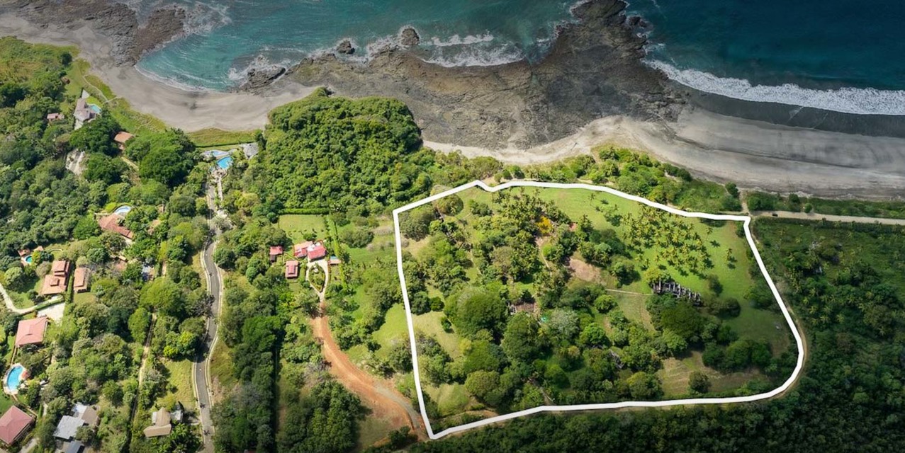 Prime Development Ready Beachfront Property in Playa Junquillal — photo
