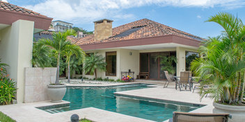 Cerro Alto Single Level House With Pool