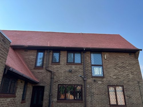 Roof Cleaning & Gutter Maintenance