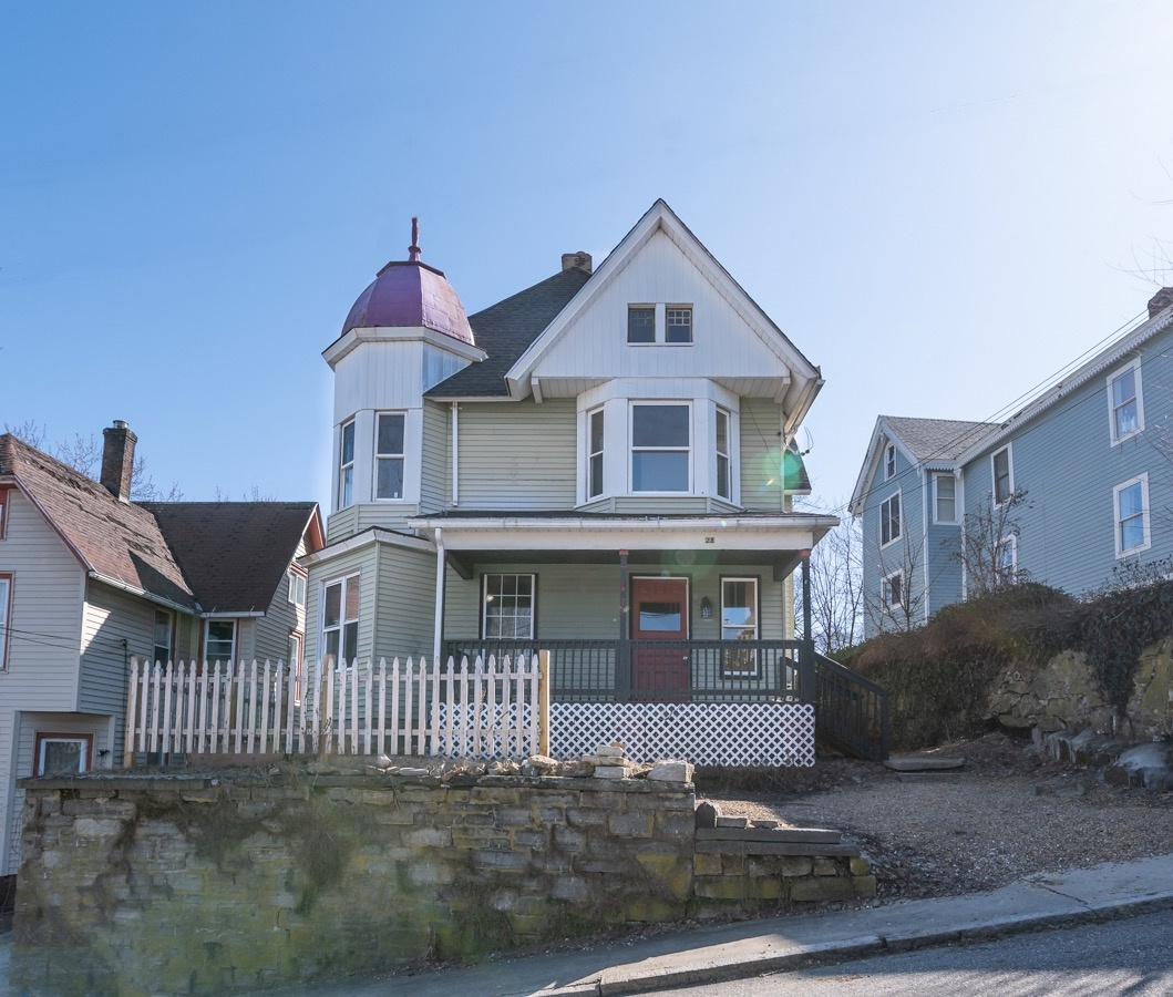 28 Summer St, Norwich, CT 06360 is For Sale Dale Bunn
