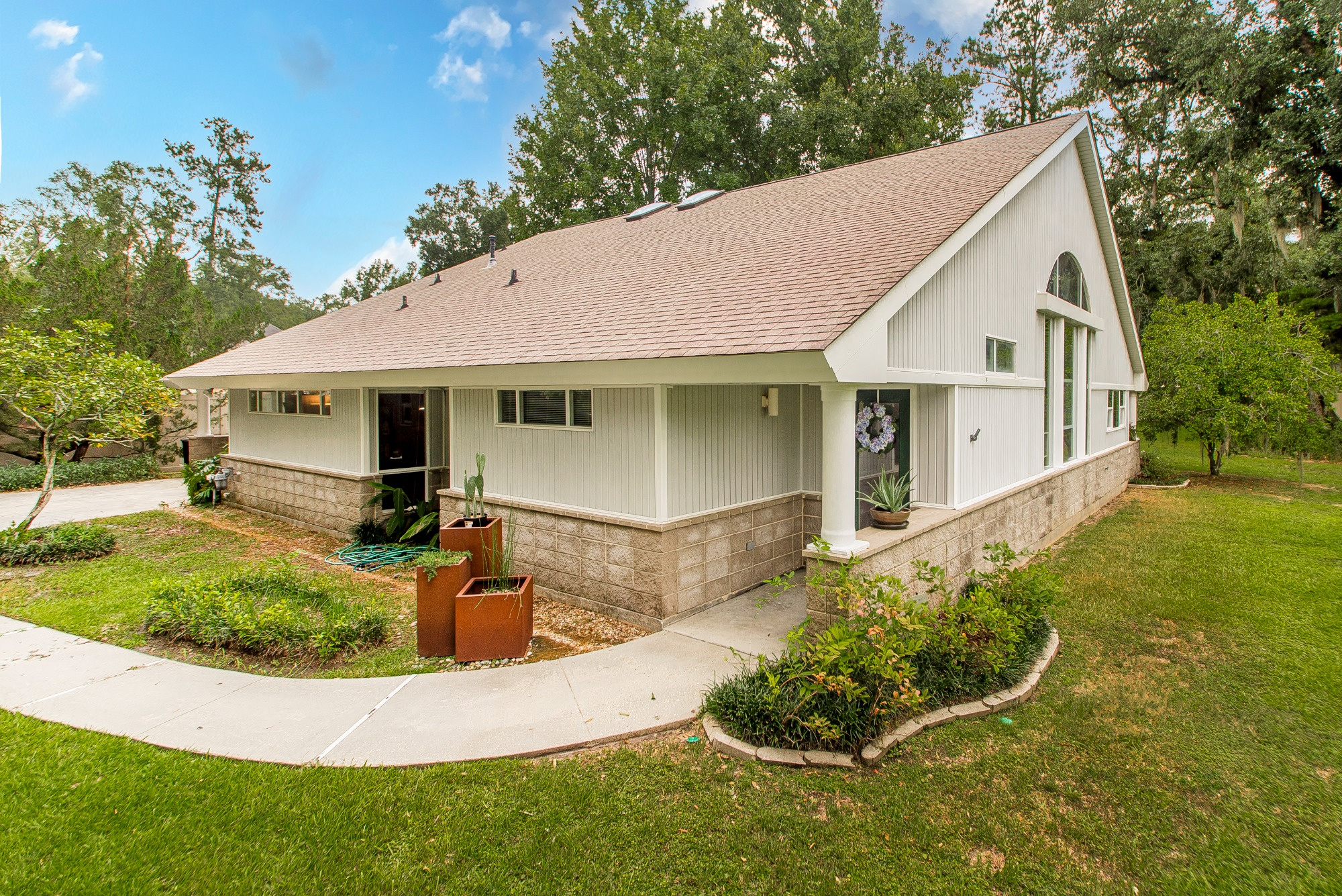 4 Bedroom 3 Bath Home in River Oaks Subdivision in Ponchatoula for Sale