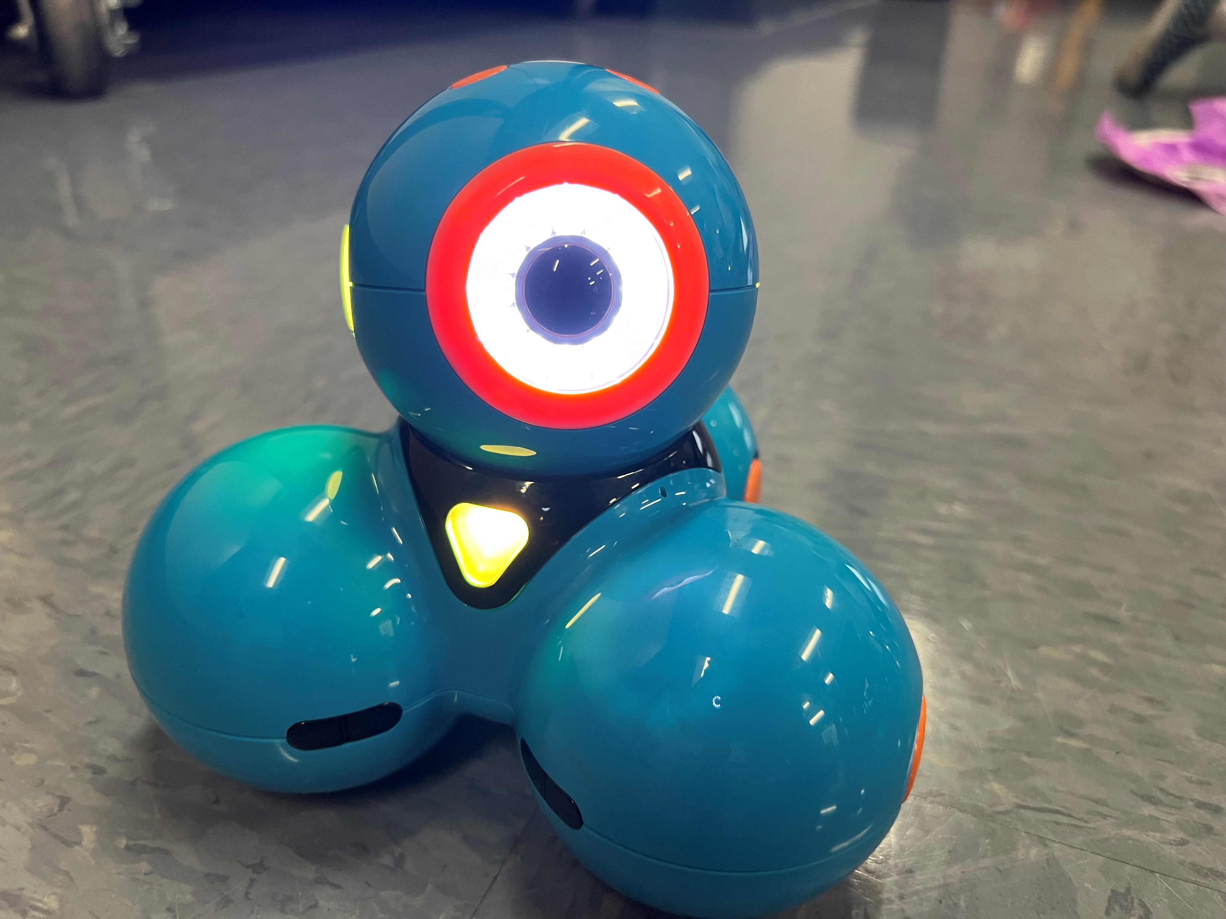 Image of blue robot.