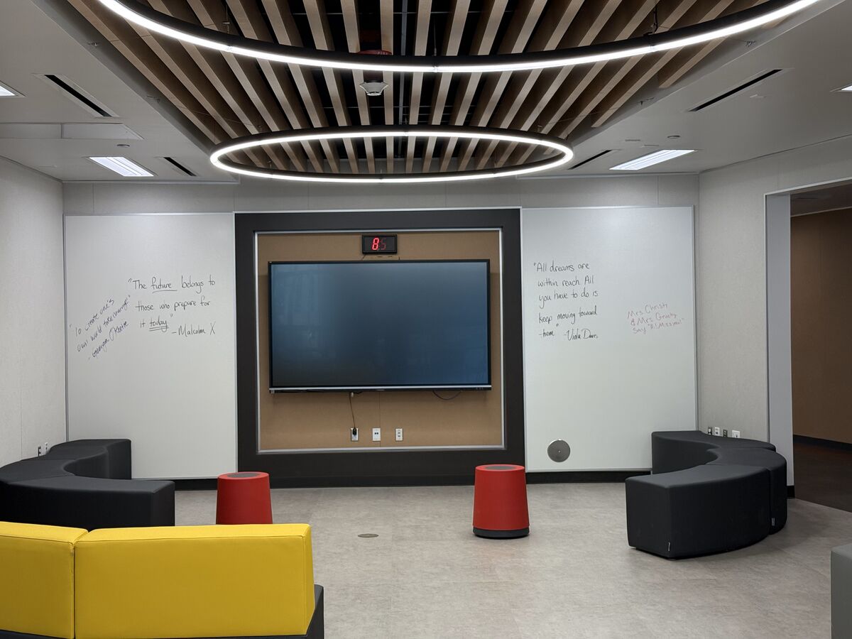Image of new classroom in B-Wing.