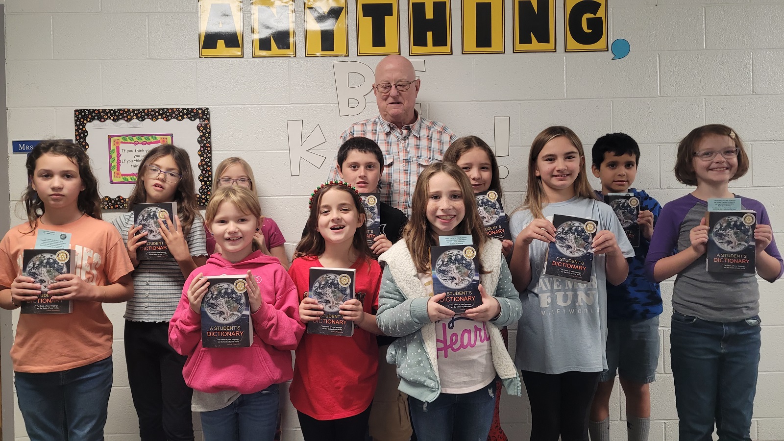 Gilmer Rotary Clubs donated Dictionaries to 3rd Grade Students