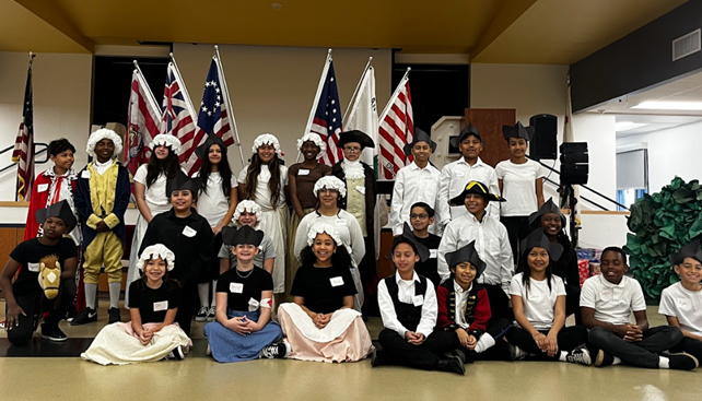 Image of 5th grade "Walk Through the Revolution" students participants.