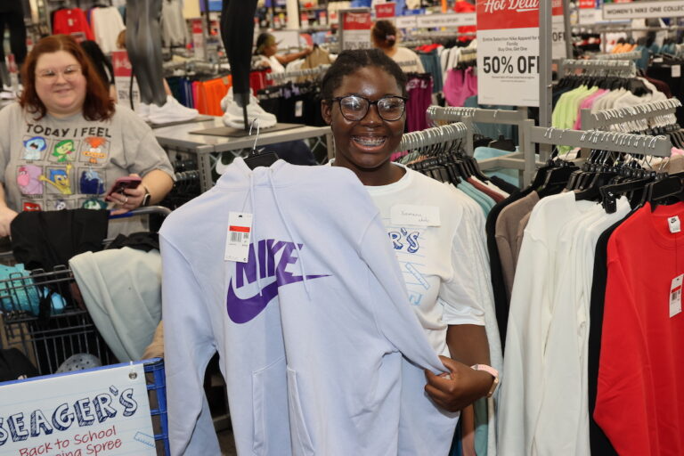 Corey Seager hosts shopping spree for Arlington ISD students at Academy