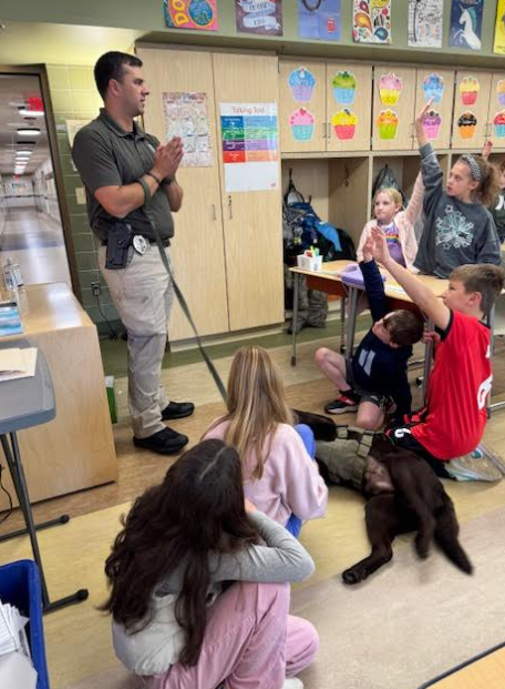 Detective Sullivan visits grade 3