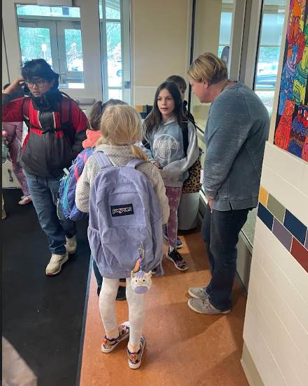 The walkers stopped for a quick goodbye!