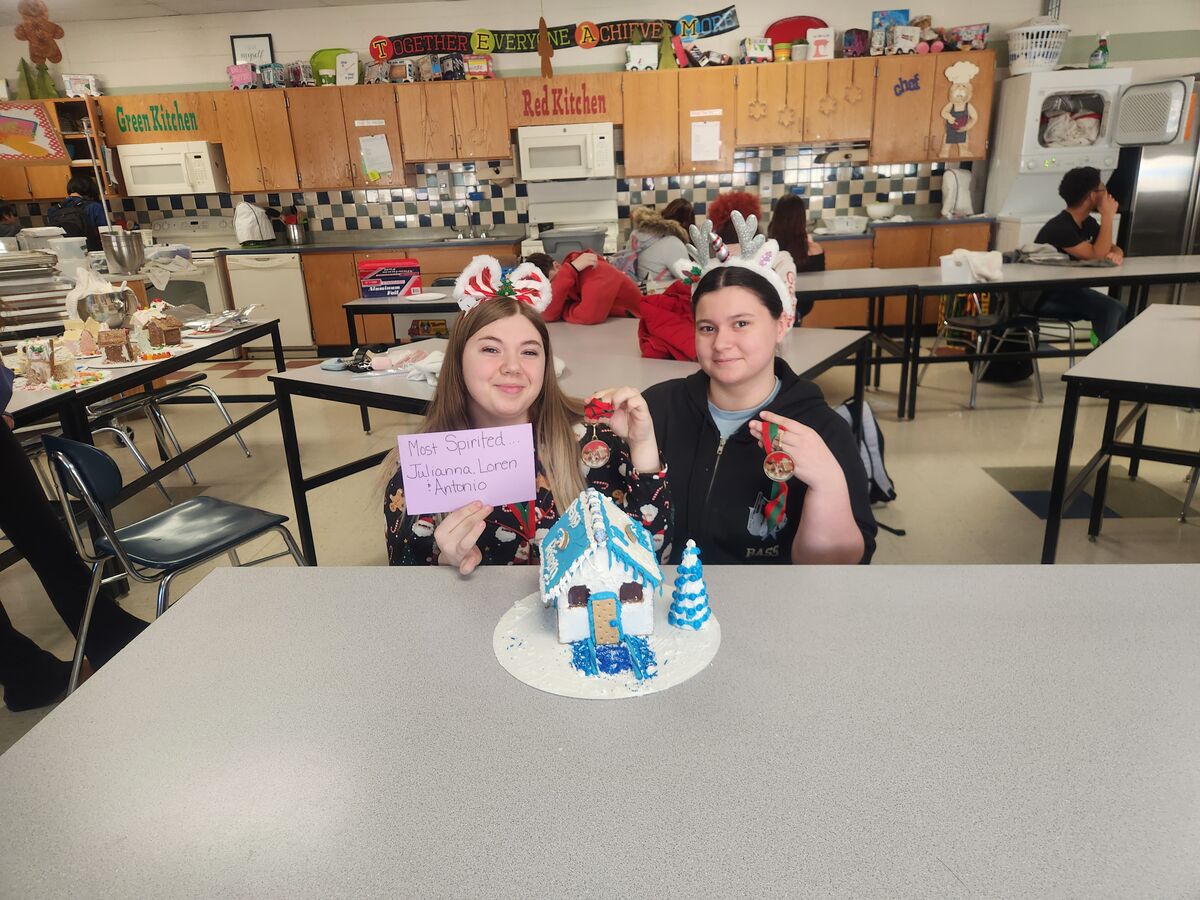Rensselaer Jr. Sir. High School Gingerbread House Competition