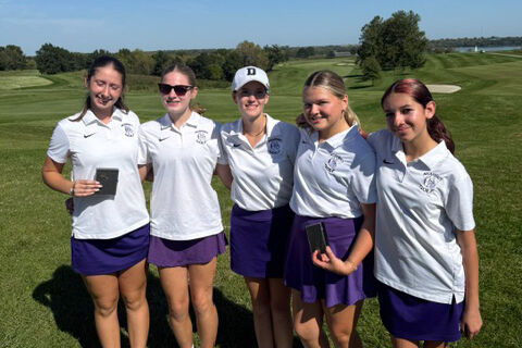 KHS Girls Golf Earns Second-Straight Conference Title