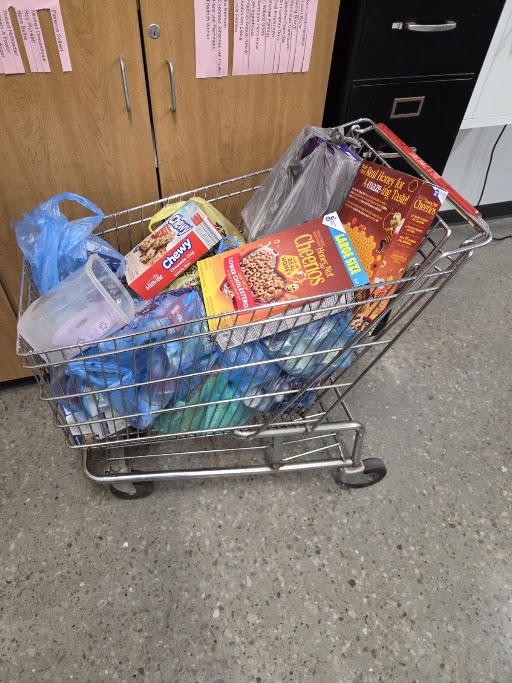 Bulldogs Give Back During Homecoming Week