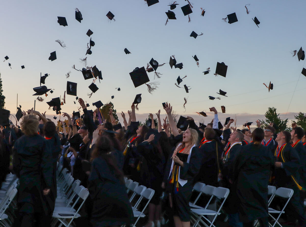 🎓 Congratulations to the Silverton High School Class of 2026! 🎓