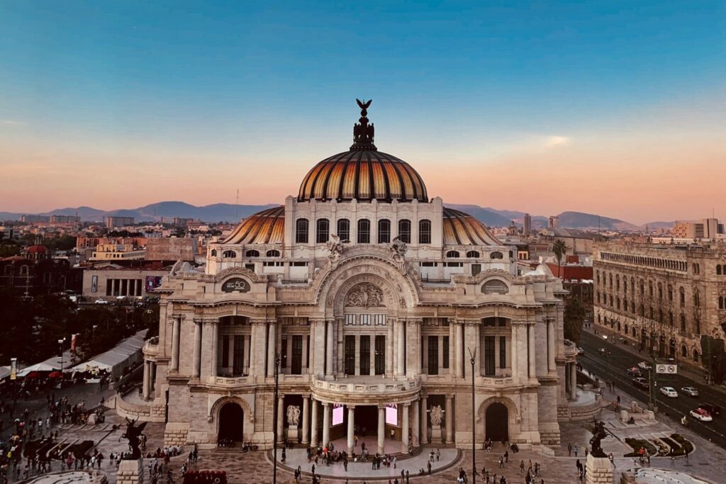 Palacio de Bellas Artes during sunset