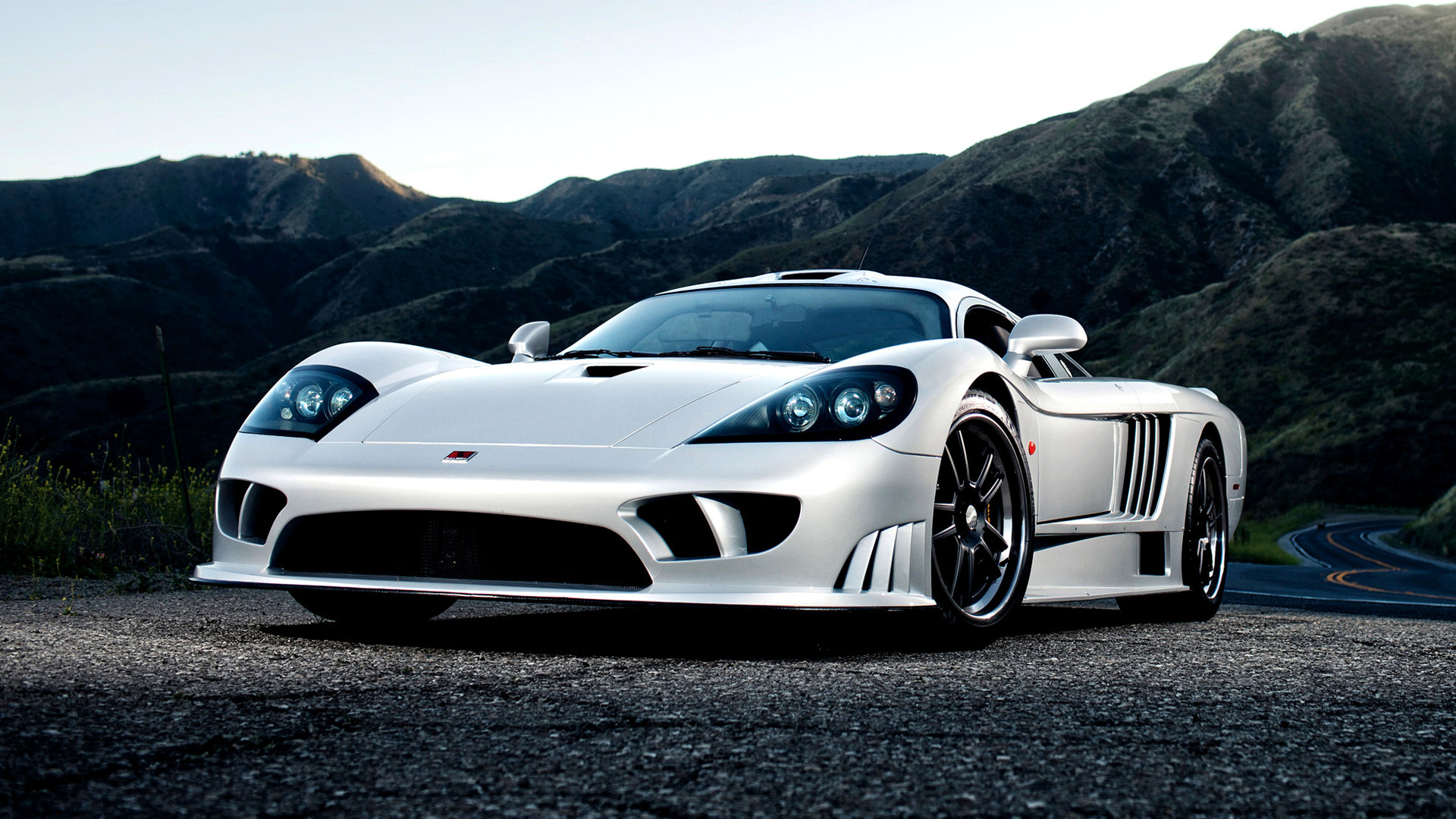 Машина saleen s7