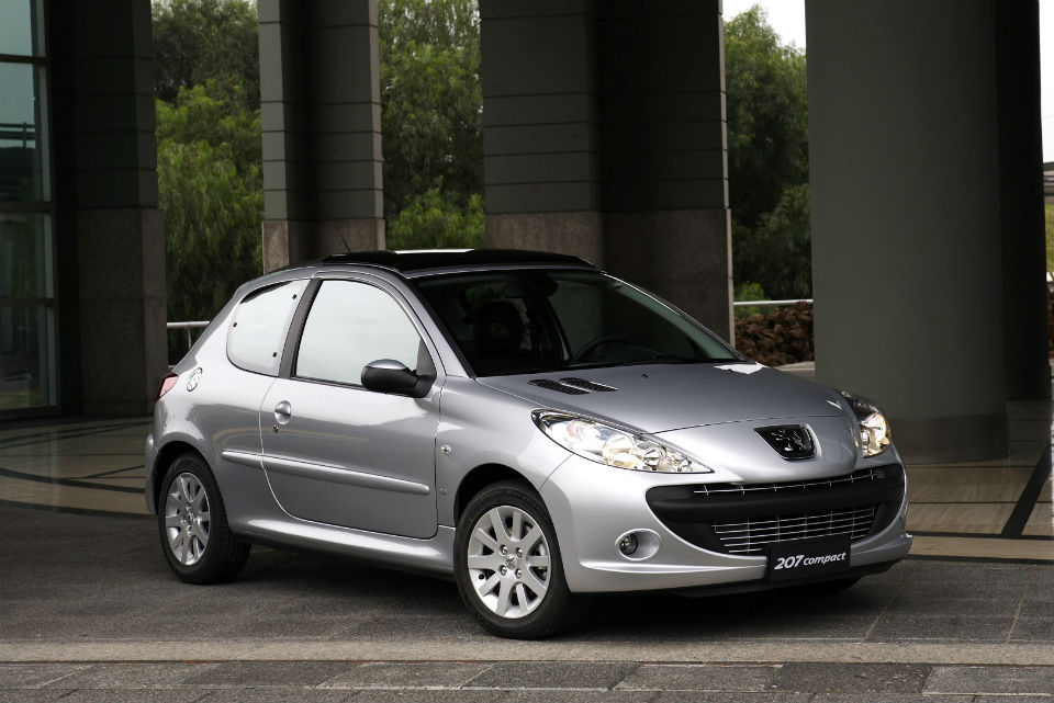 PEUGEOT-207-COMPACT