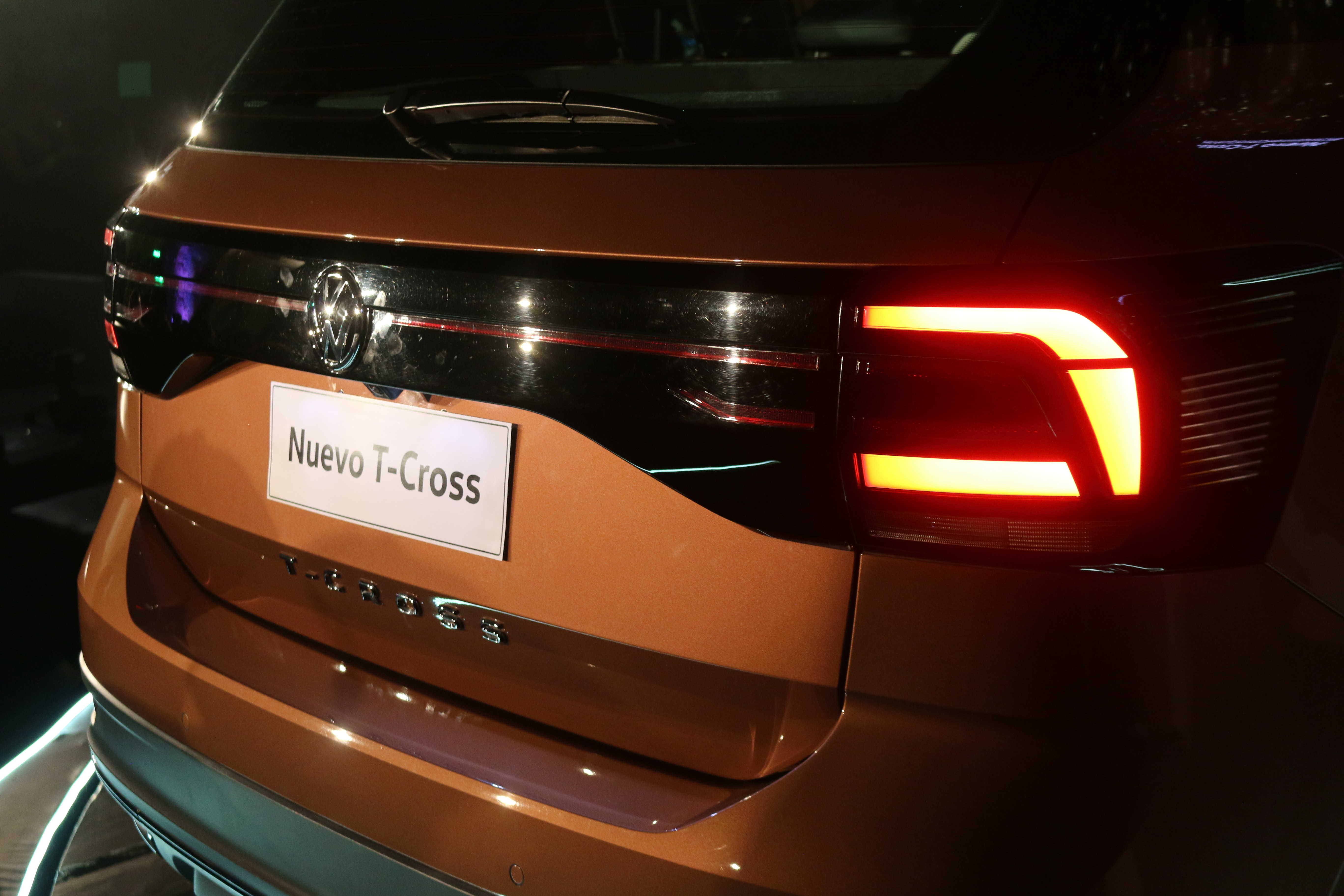 VolkswagenT-Cross-Calaveras-LED volkswagen t cross precio