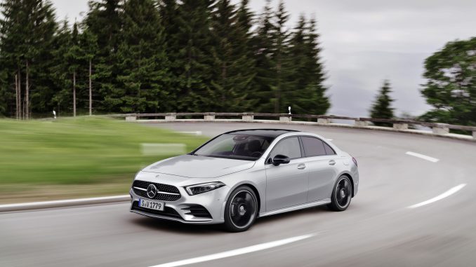 CLASE A FRENTE 1-min nuevo Mercedes-Benz Clase A Sedán 2020 en todo su esplendor