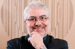 "A vaca e os carrapatos" é o novo artigo de Alexandre Espírito Santo