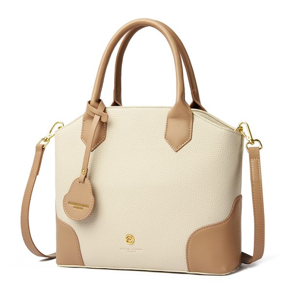 A Versatile Retro Minimalist Crossbody Bag - Image 9