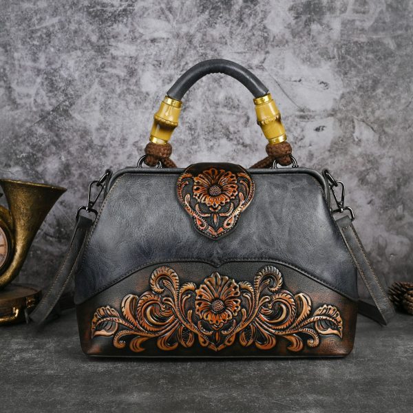 Retro Embossing Hand-rub Color Handbag Crossbody Clip Bag - Image 4