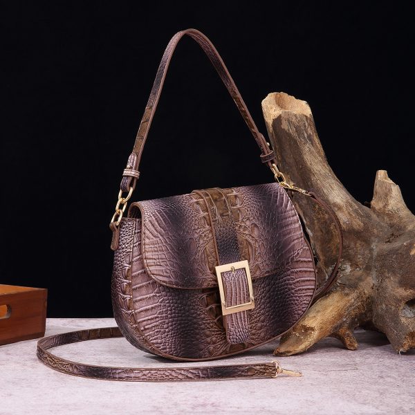 Handheld armpit crossbody baguette women's bag - Image 3