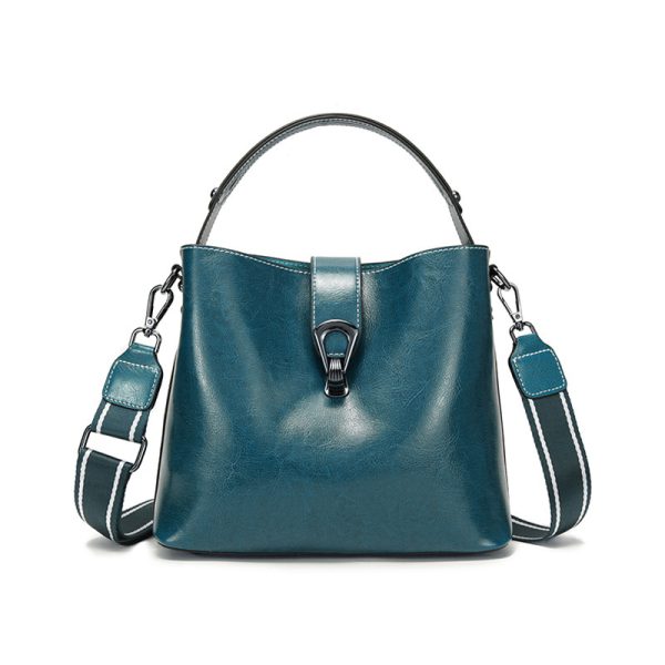 Women's Autumn And Winter Bucket Bag Shoulder Messenger Bag - Image 6
