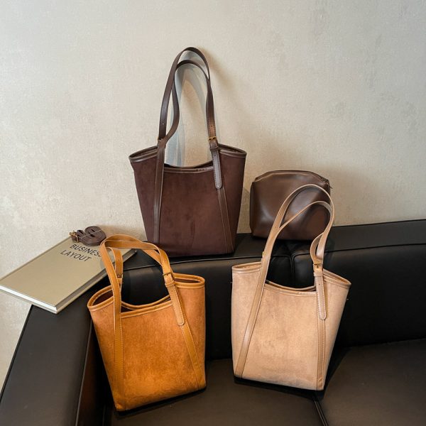 Women's Casual Large Capacity Retro Frosted Handbag - Image 3