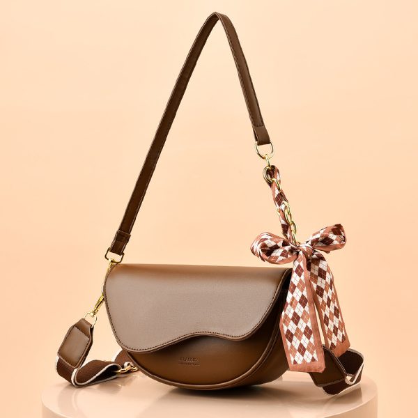 Special Interest Light Luxury Fall Winter Fashion Underarm Saddle Bag - Image 2