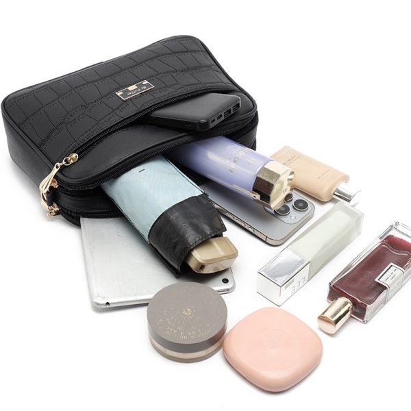 Spring New Simple High-grade Light Luxury All-match Messenger Bag - Image 4