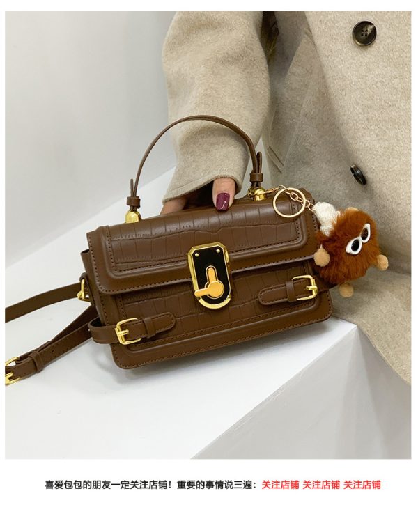 Women's Fashion Portable Shoulder Messenger Bag - Image 7