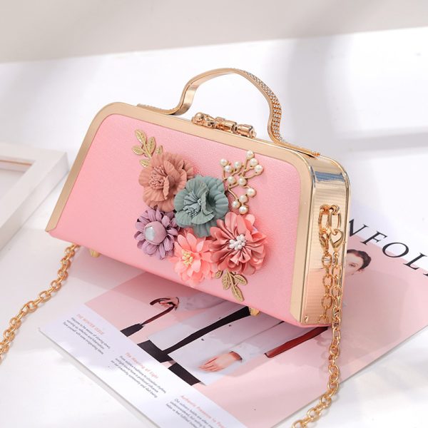 Sweet And Fashionable Flower Messenger Handbag - Image 3
