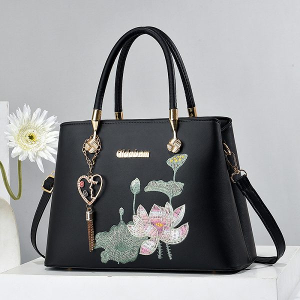 Women's Fashionable All-match Large Capacity Portable Shoulder Messenger Bag - Image 8