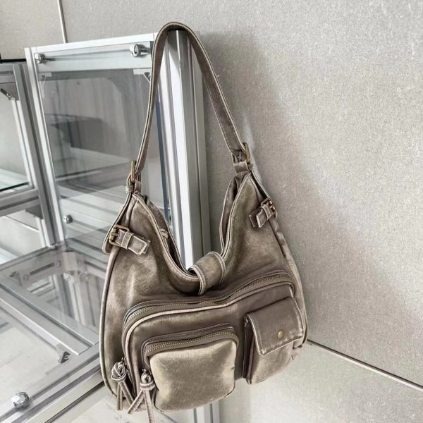 Retro High-grade Texture Multi-pocket Motorcycle Bag - Image 9