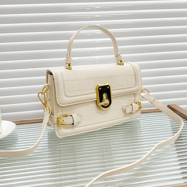 Women's Fashion Portable Shoulder Messenger Bag - Image 9