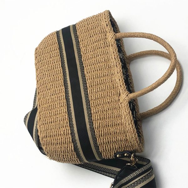 Handheld Straw Bag With Round Barrel Weaving - Image 3