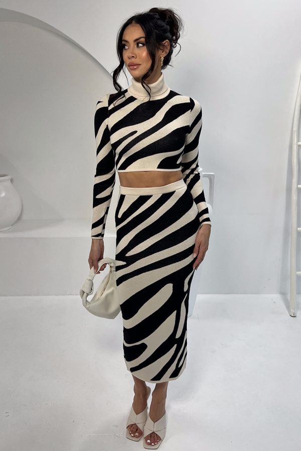 Top Striped Slim-fit Sheath Skirt Knitting Suit - Image 3