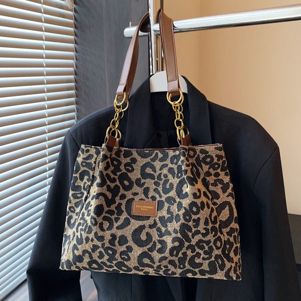 Large Capacity Commute Leisure Tote Bag - Image 2