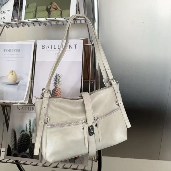 New Retro Large Capacity Casual Shoulder Bag - Image 2