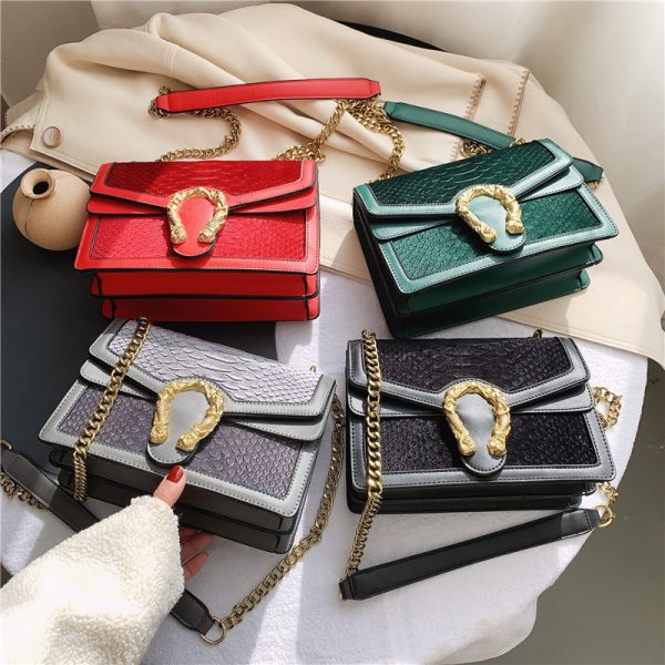 One Shoulder Chain Messenger Bag - Image 5