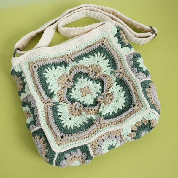 Bohemian Style Hand-woven Grandmother Plaid Crossbody Bag - Image 4