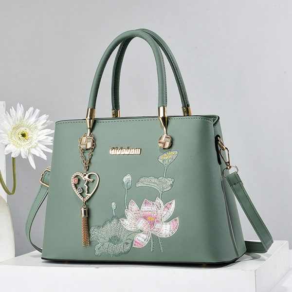 Women's Fashionable All-match Large Capacity Portable Shoulder Messenger Bag - Image 3